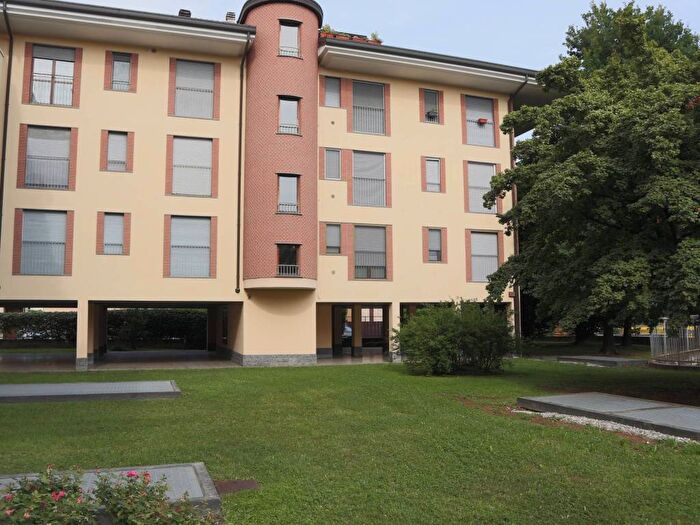 Appartamento bilocale in affitto in Viale Libertà, Via Lecco Via Bergamo, Monza