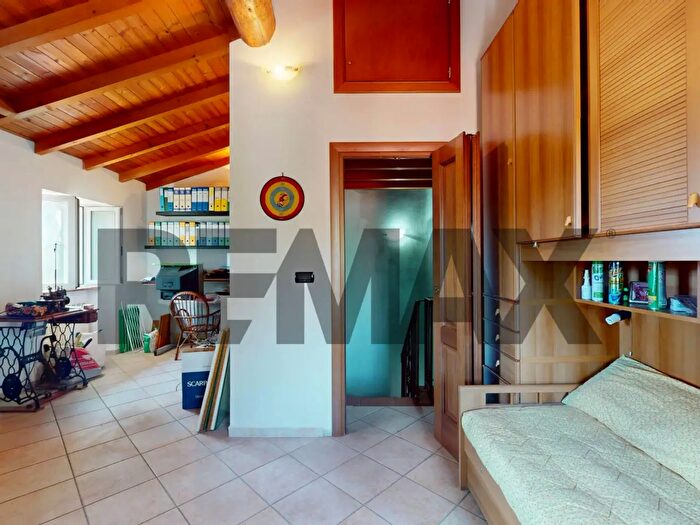 Casa con 5 locali in vendita in Via Piane di Rosso a, Davagna