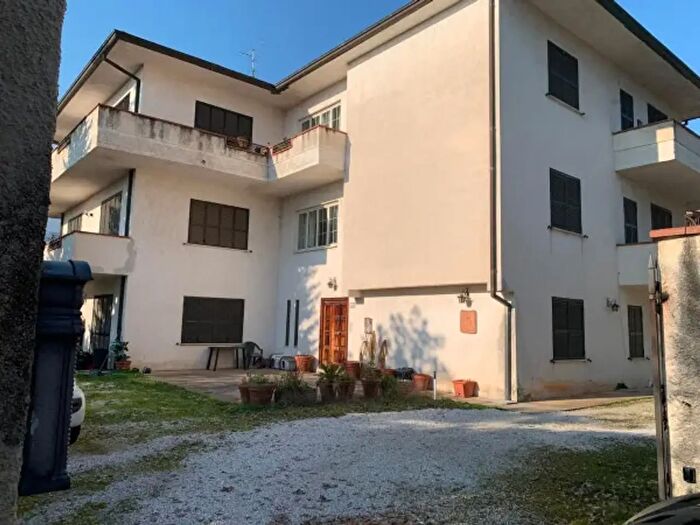 Appartamento con 6 locali in vendita in Via Forlì, Isola Del Liri