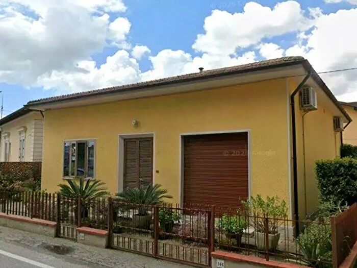 Casa con 6 locali in vendita in Vittorio Veneto, San Giuliano Terme