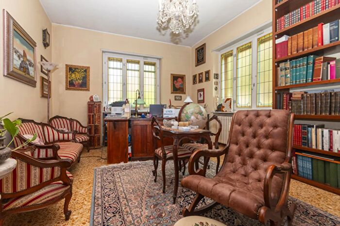 Casa con 11 locali in vendita in Strada San Martino Bis, Castiglione Torinese