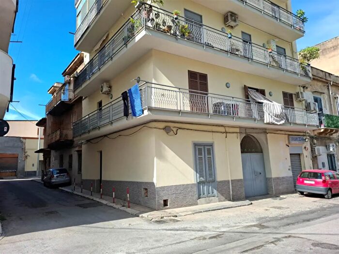 Appartamento quadrilocale in vendita in Palermo