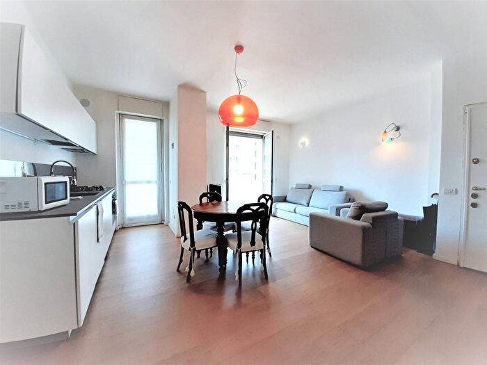 Appartamento bilocale in affitto in Via dei Guarneri, Vigentino Fatima, Milano