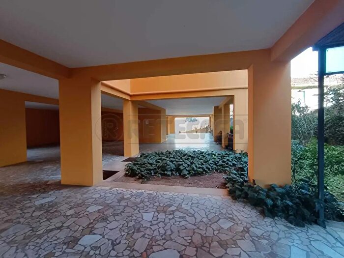 Appartamento trilocale in vendita in Via Dante, Cremona