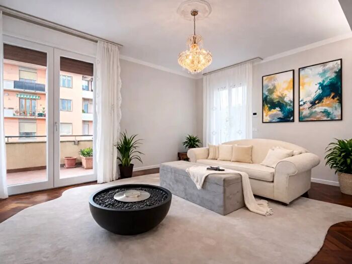 Appartamento con 5 locali in vendita in Via Renato Fucini, Empoli