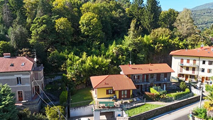 Appartamento trilocale in vendita in Luino