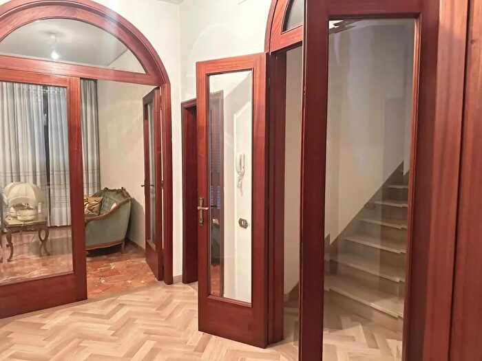 Casa con 8 locali in vendita in Ponzano, Empoli