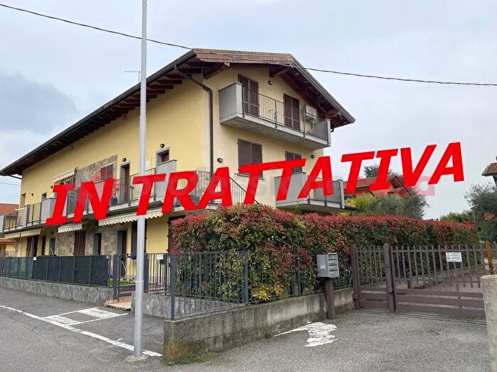 Appartamento bilocale in vendita in Via Cesare Battisti, Osio Sotto