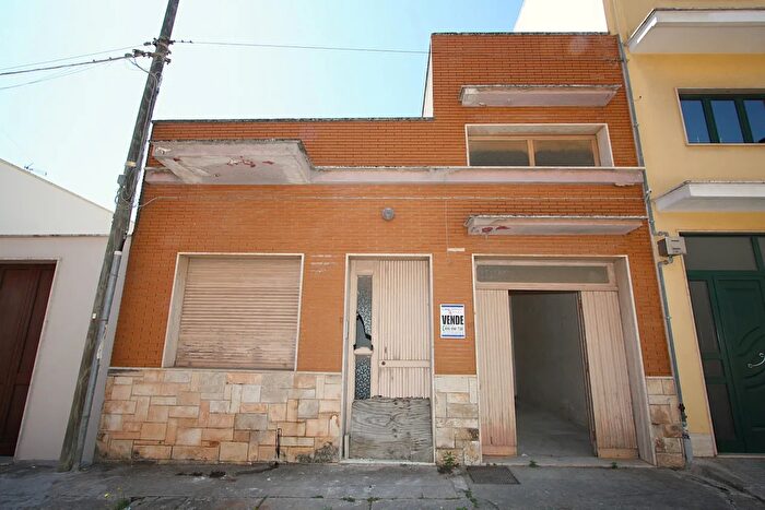 Casa quadrilocale in vendita in Via Forlì, Galatina