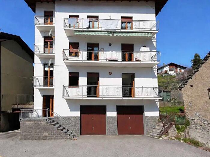 Appartamento quadrilocale in vendita in Crodo