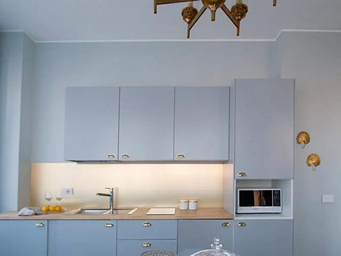 Appartamento monolocale in affitto in Via dei Piatti, Milano