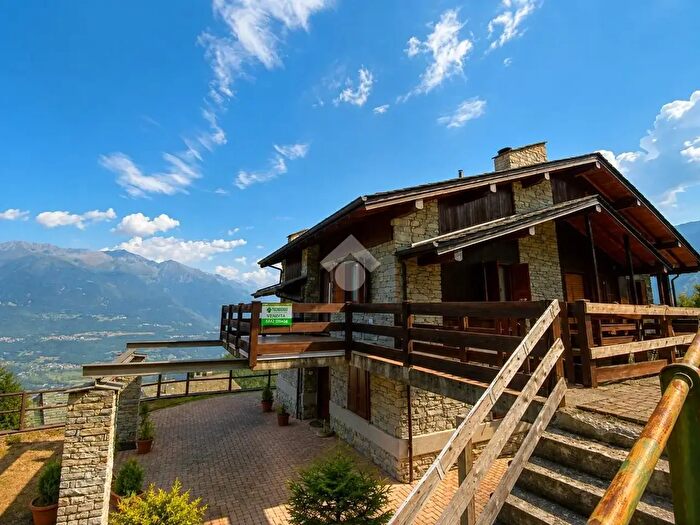 Appartamento quadrilocale in vendita in Localita ' Pelada, Bema