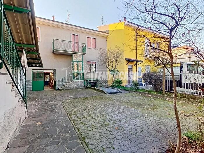 Casa trilocale in vendita in Via dei Mille, Brugherio