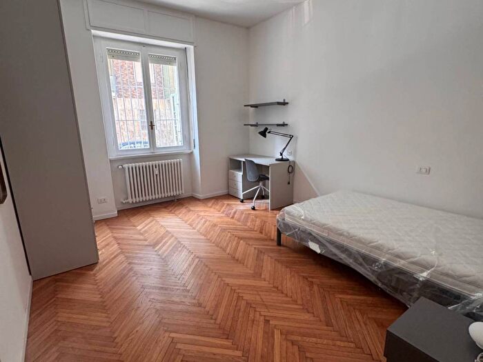 Appartamento quadrilocale in affitto in Via Giuseppe Bardelli, Città Studi, Milano