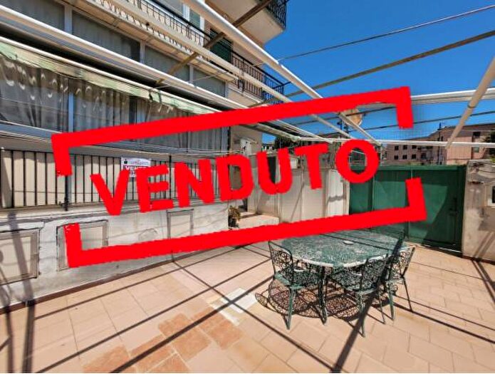 Appartamento trilocale in vendita in Via Bartolomeo Ferraro, Messina