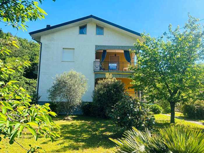 Casa con 10 locali in vendita in Via Prine, Priola