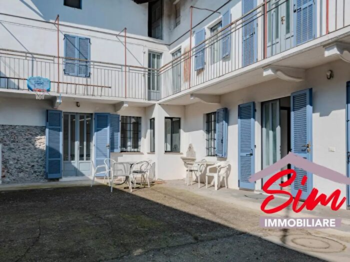 Case in Vendita e in Affitto - 2