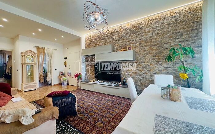 Appartamento quadrilocale in vendita in Mura di Granarolo, Genova