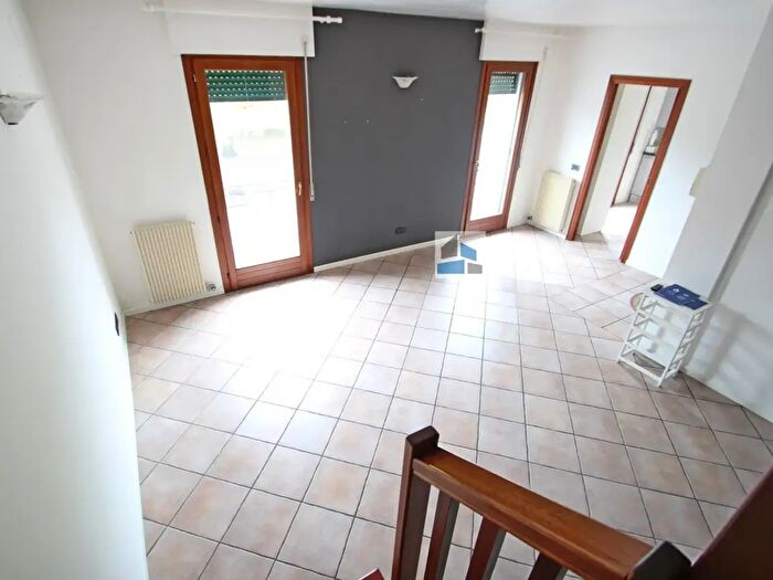 Appartamento trilocale in vendita in Via Giosuè Carducci, Santa Maria Di Sala