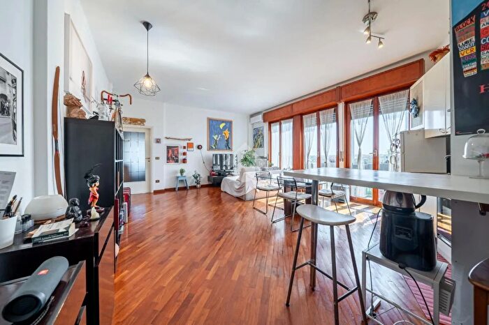 Appartamento trilocale in vendita in Via Premuda, Reggio Emilia