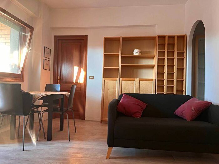 Appartamento bilocale in affitto in Via Giuseppe Armellini, Cecchignola Giuliano Dalmata, Roma