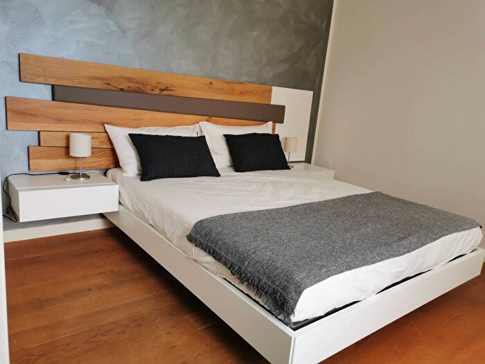 Appartamento bilocale in affitto in Riviera dei Ponti Romani, Piazze Duomo, Padova