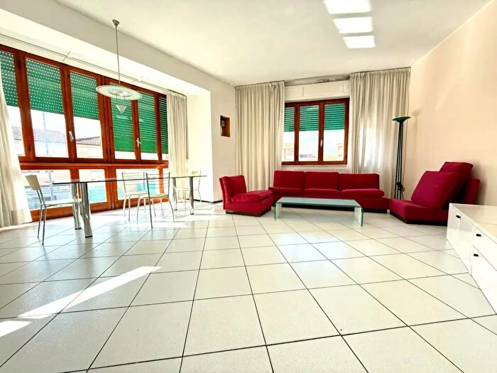 Appartamento con 6 locali in vendita in Ponsacco