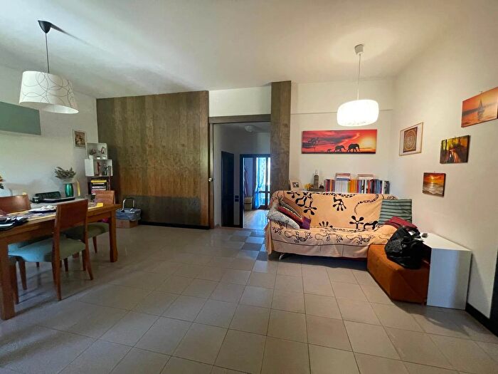 Appartamento trilocale in affitto in Via II Giugno a Certaldo Firenze, Certaldo