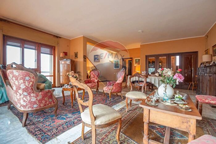 Casa con 6 locali in vendita in Via delle Fornaci, Chieti