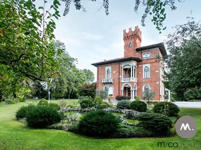 Casa con 6 locali in vendita in Via Filanda, Zoppola