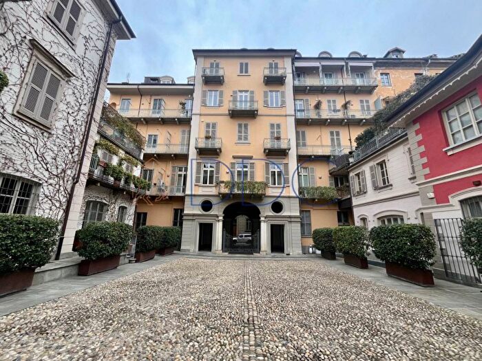 Appartamento bilocale in affitto in Via Carlo Alberto, Via Roma, Torino