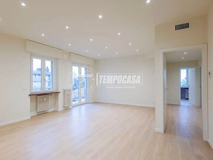 Appartamento quadrilocale in vendita in Via Cassio Parmense, Parma