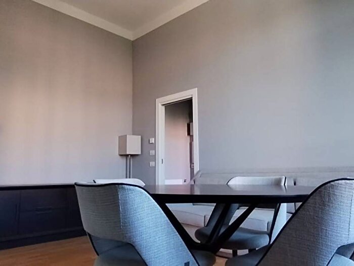 Appartamento trilocale in affitto in Viale Spartaco Lavagnini, San Marco SS Annunziata, Firenze