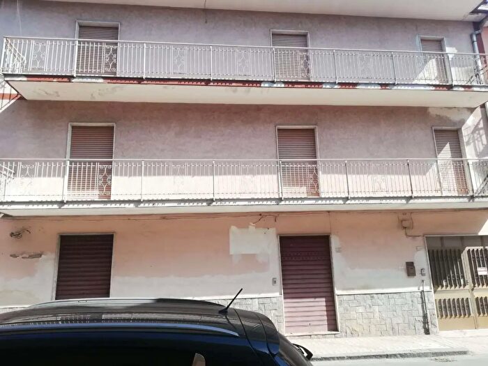 Casa con 11 locali in vendita in Via Martini XX Ottobre, Sparanise