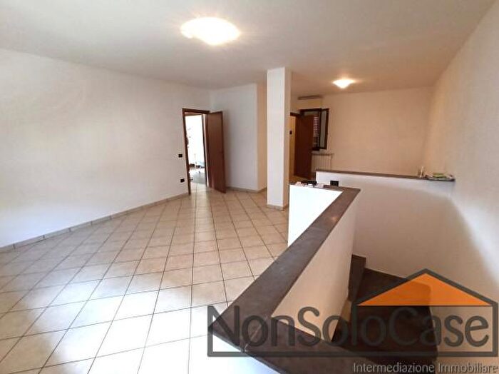 Appartamento quadrilocale in vendita in Via del Pino, Vernio