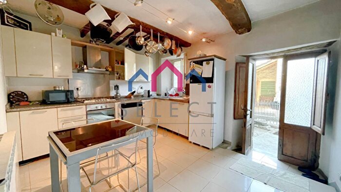 Casa con 5 locali in vendita in Gombereto, Bagni Di Lucca