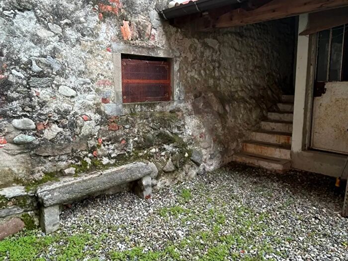 Appartamento trilocale in vendita in Merate