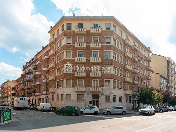 Appartamento bilocale in affitto in Via Chiesa della Salute, Borgo Vittoria, Torino