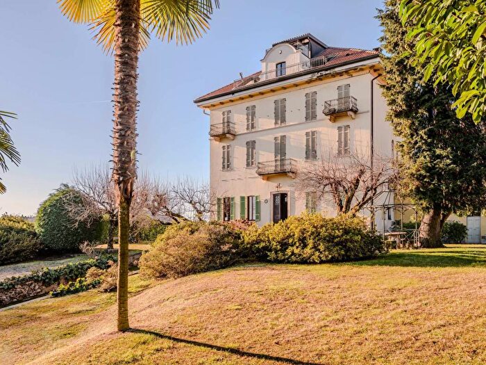 Appartamento con 5 locali in affitto in Via Verbano, Dagnente, Arona