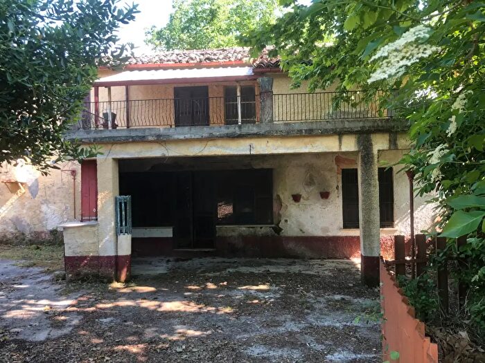 Casa con 5 locali in vendita in Via Fiume, Alatri