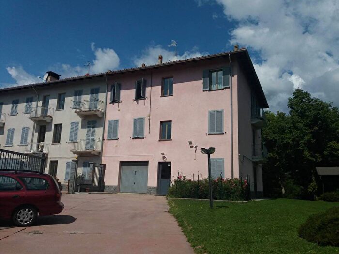 Casa bilocale in affitto in Frazione Cerreia, Valdilana