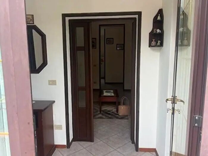 Casa con 9 locali in vendita in Ia Celia, Massa