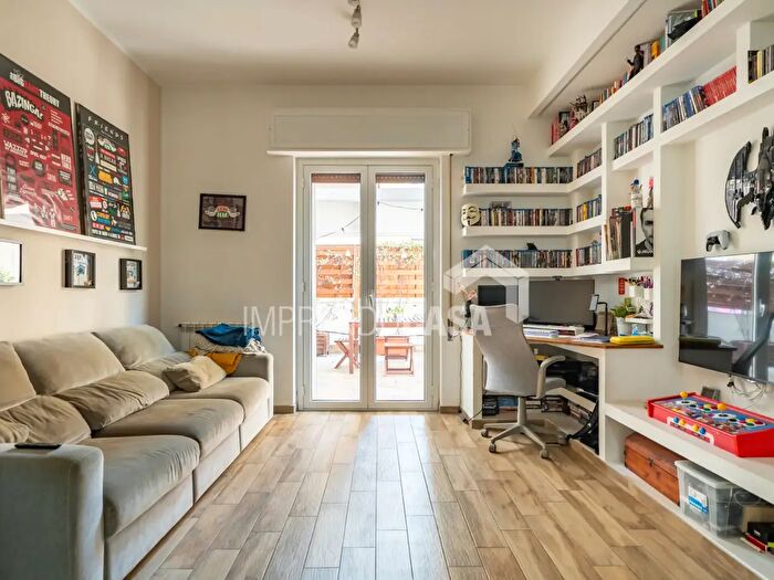 Appartamento quadrilocale in vendita in Via dei Cantieri, Palermo