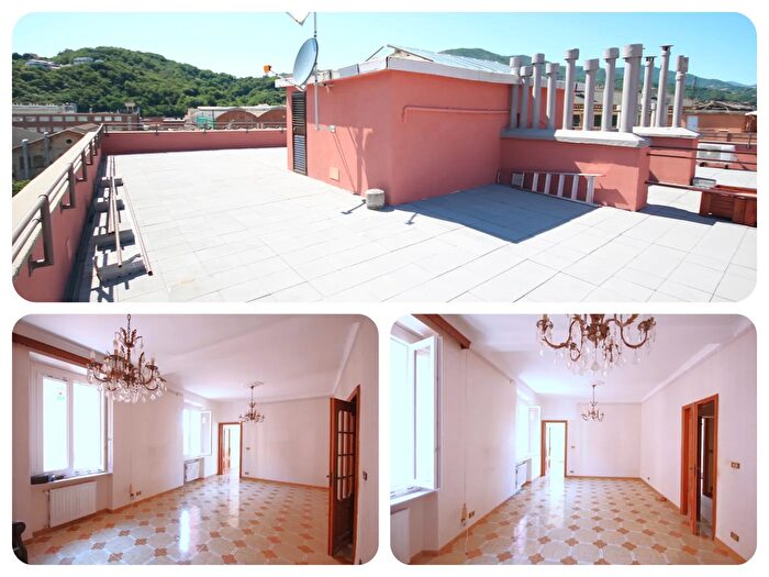 Appartamento con 6 locali in vendita in Via Jori, Genova