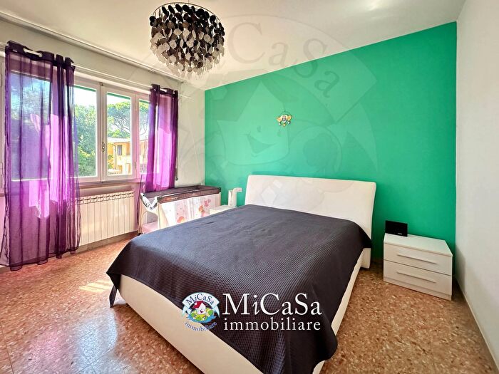 Appartamento quadrilocale in vendita in Via degli Oleandri, Pisa