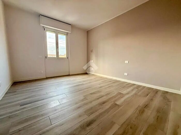 Appartamento trilocale in affitto in Via San Rocchino, Brescia
