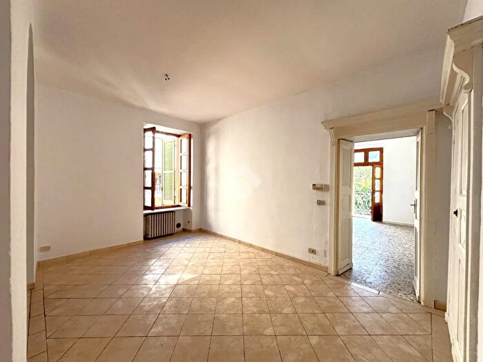 Appartamento trilocale in vendita in Piazza San Lorenzo, Giaveno