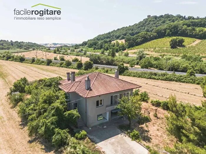 Casa con 6 locali in vendita in Strada Ferrata, Gabicce Mare