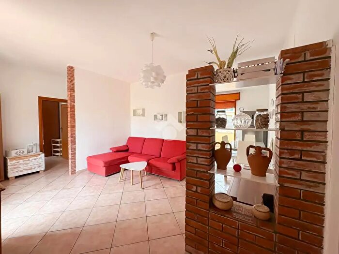 Appartamento trilocale in vendita in Via Rodolfo Morandi, Alghero