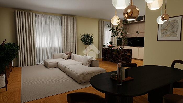 Casa con 5 locali in vendita in Via Goya, Quattro Castella